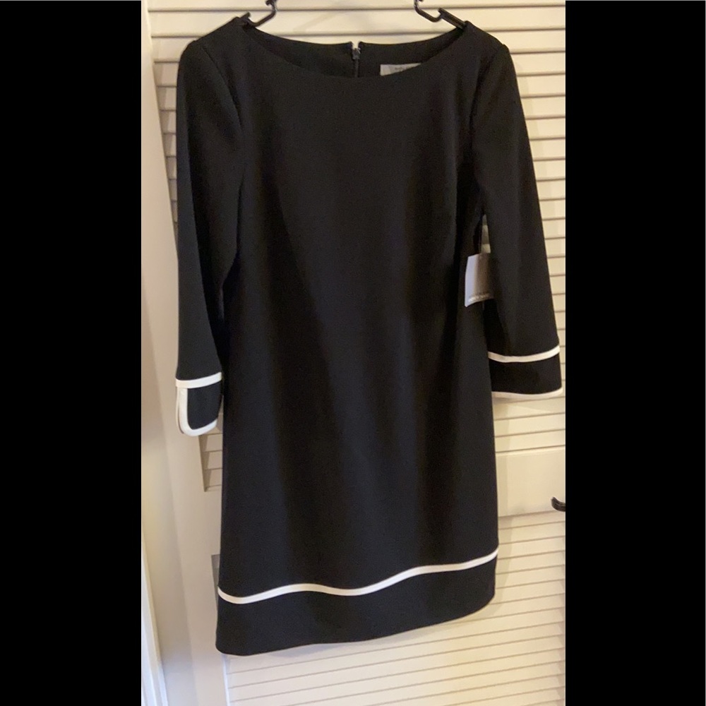 Size 6 black and white dress brand new with tags!